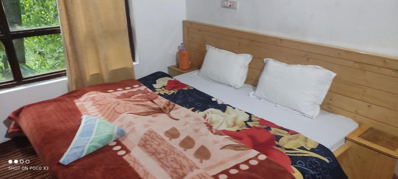 Jahangir Cottage Pahalgam Exterior photo