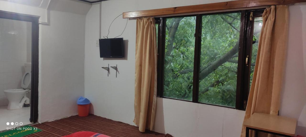 Jahangir Cottage Pahalgam Exterior photo