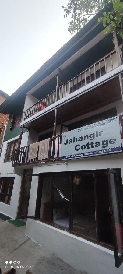 Jahangir Cottage Pahalgam Exterior photo