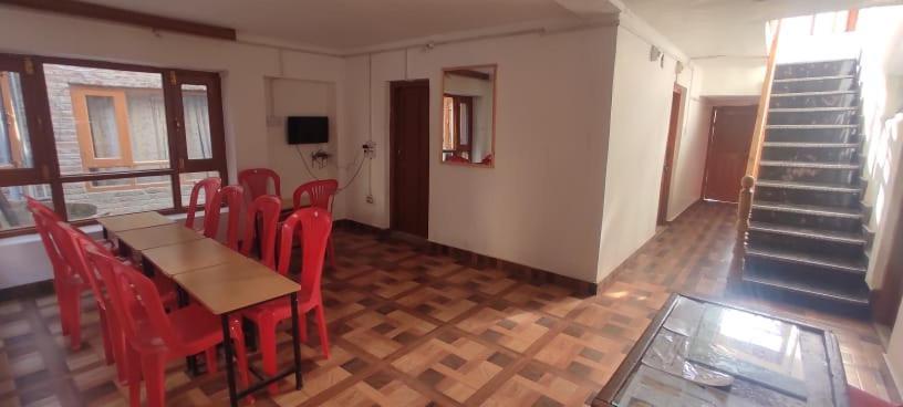 Jahangir Cottage Pahalgam Exterior photo
