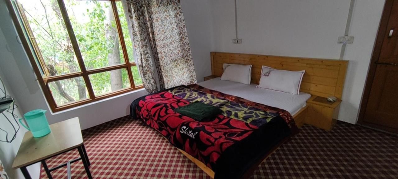 Jahangir Cottage Pahalgam Exterior photo