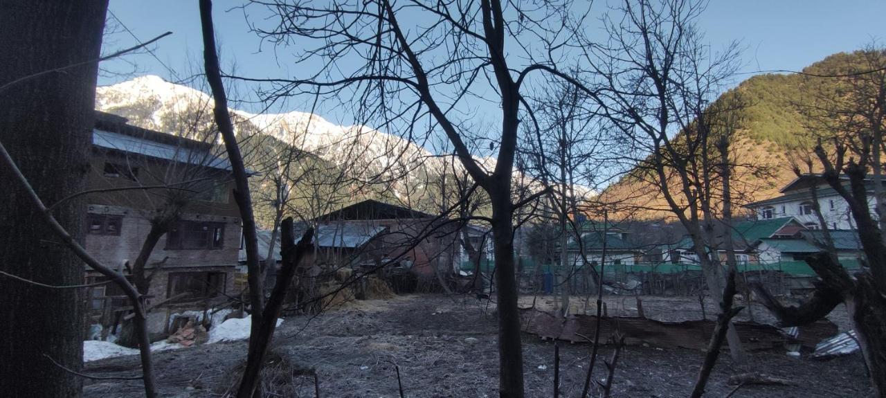 Jahangir Cottage Pahalgam Exterior photo